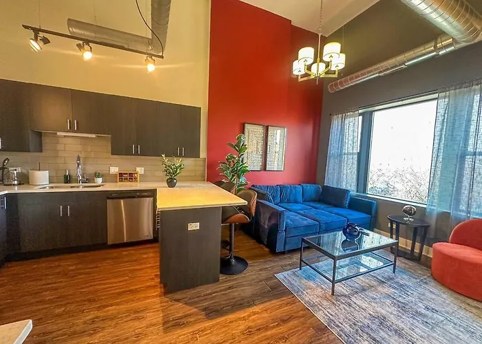 Cozy 3br Modern Smoke Ok Unit Near Mccormick * Chicago